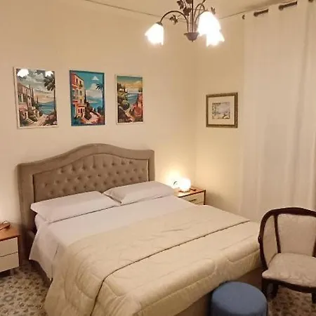 Casa Mary Апартаменти Джардіні-Наксос